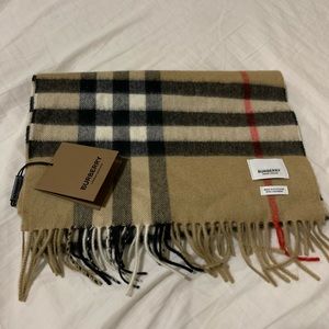 (Sold ) Burberry cashmere scarf
